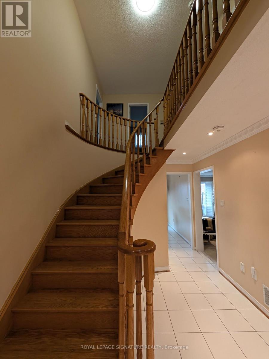 44 Bankview Circle, Toronto, Ontario  M9W 6S5 - Photo 16 - W13724672
