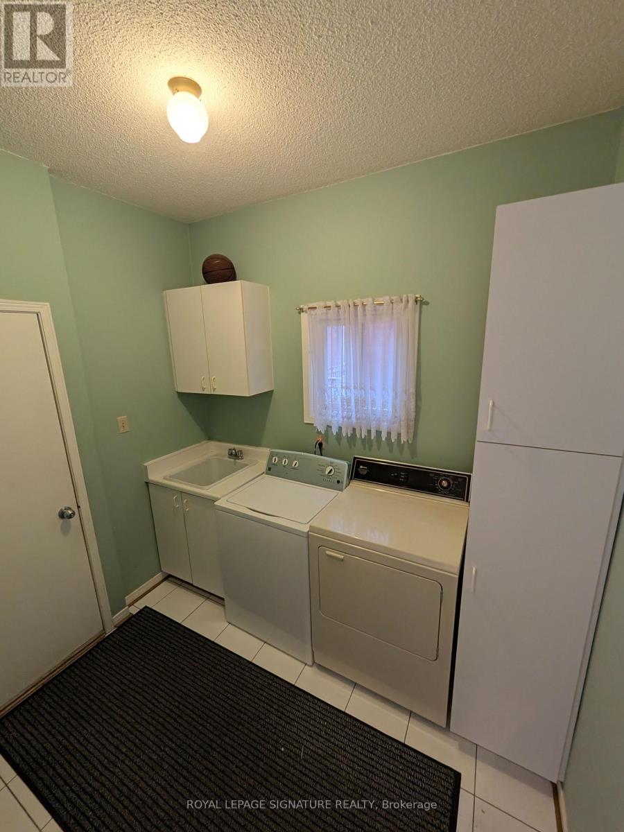 44 Bankview Circle, Toronto, Ontario  M9W 6S5 - Photo 15 - W13724672