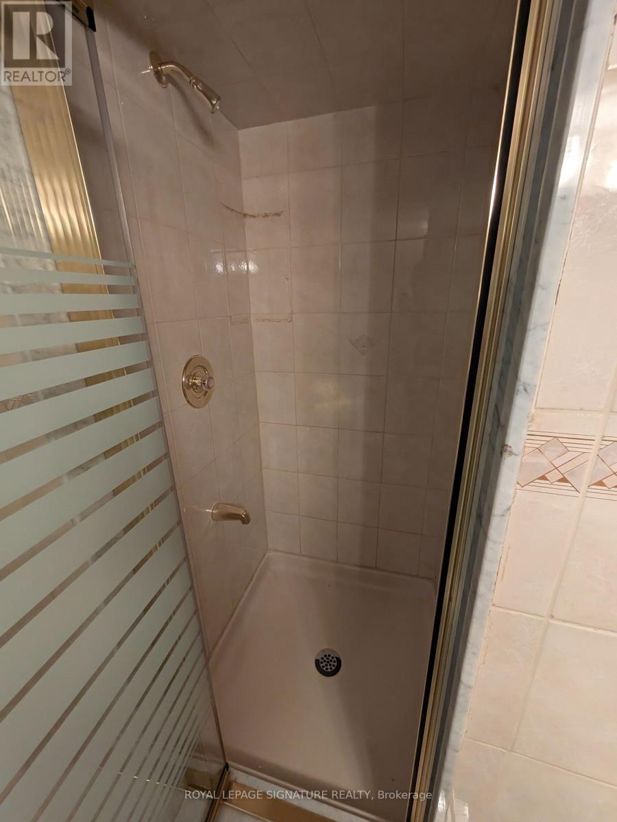 44 Bankview Circle, Toronto, Ontario  M9W 6S5 - Photo 34 - W13724672