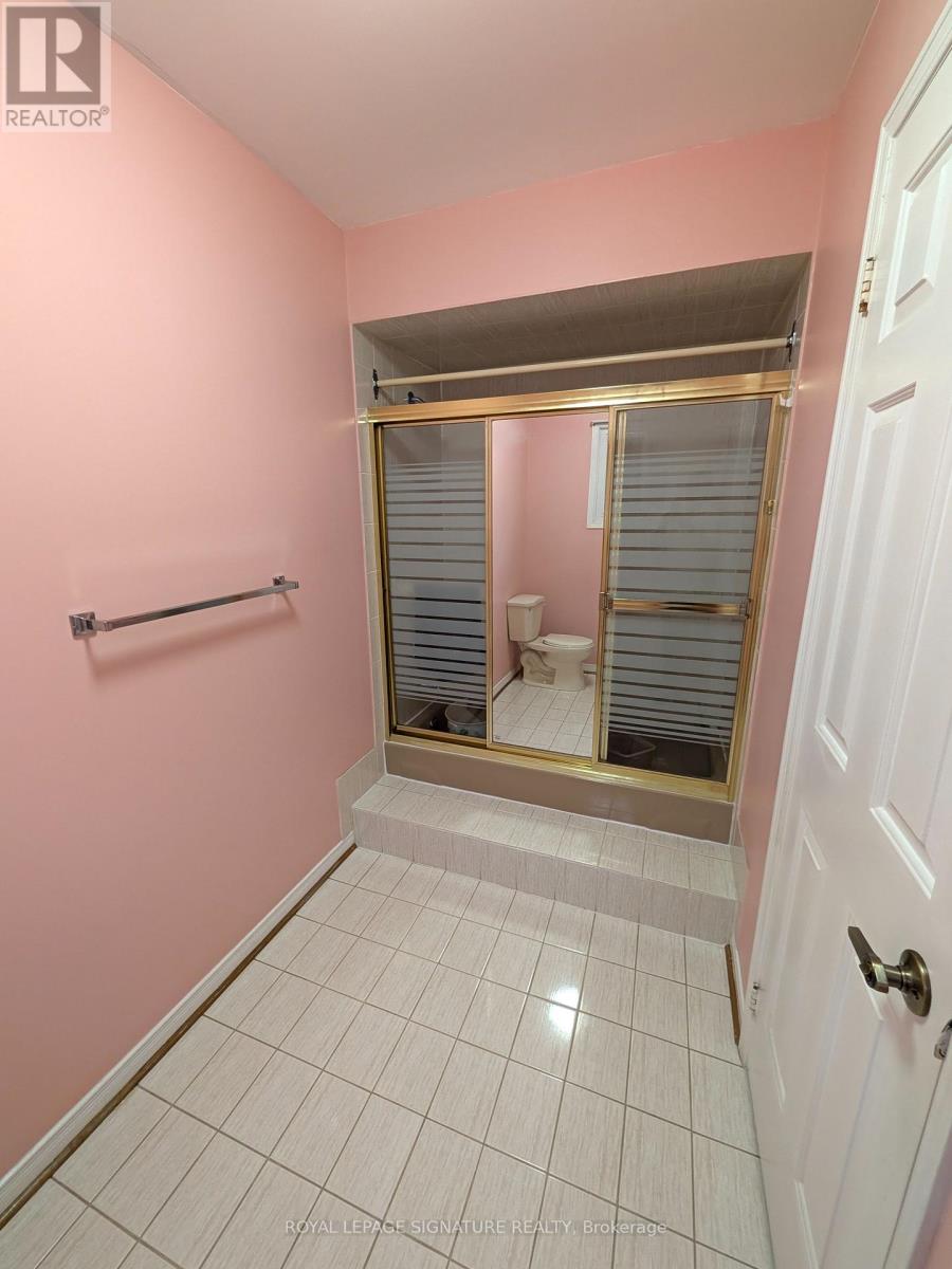 44 Bankview Circle, Toronto, Ontario  M9W 6S5 - Photo 38 - W13724672