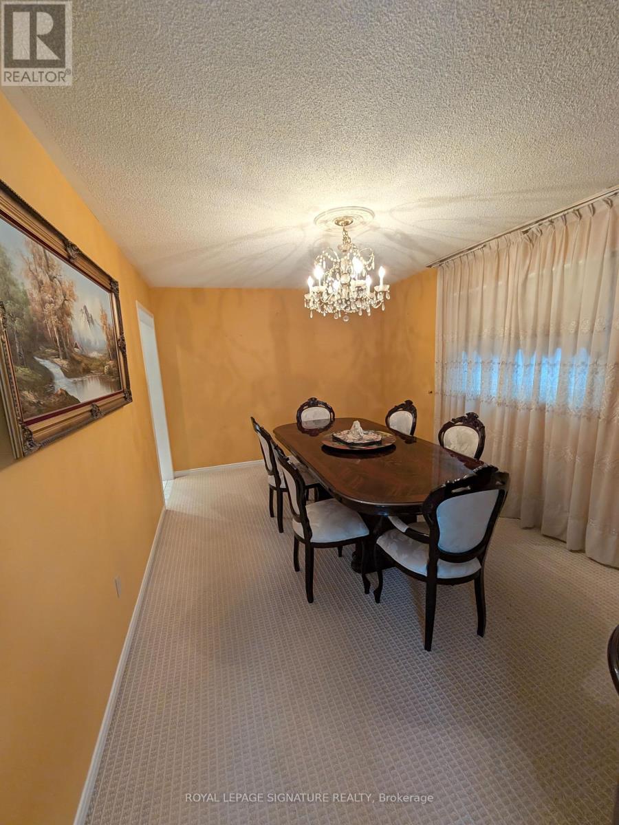 44 Bankview Circle, Toronto, Ontario  M9W 6S5 - Photo 7 - W13724672