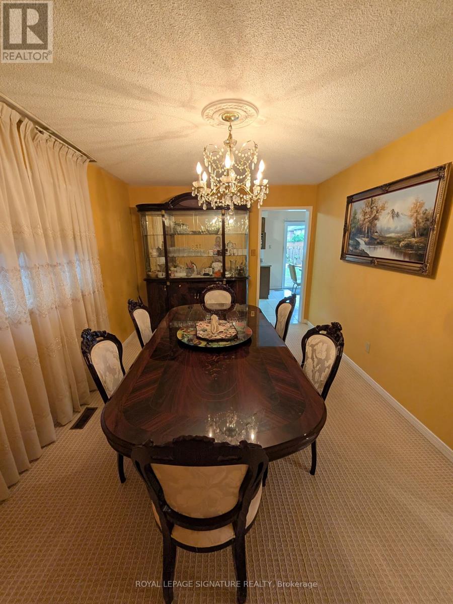 44 Bankview Circle, Toronto, Ontario  M9W 6S5 - Photo 9 - W13724672