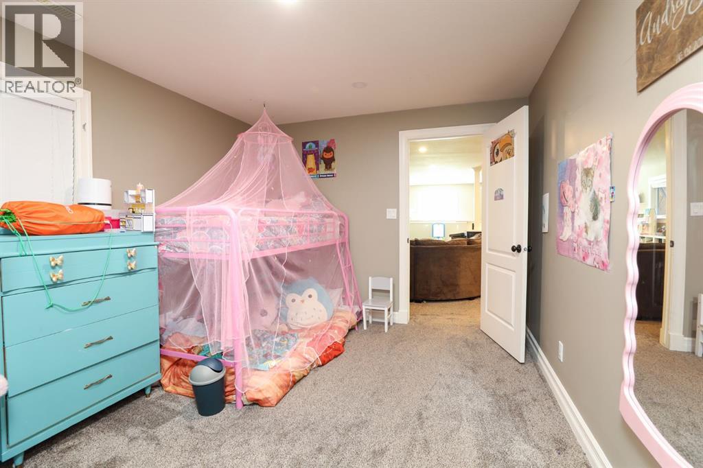 243 N 1a Street E, Magrath, Alberta  T0K 1J0 - Photo 32 - A2341178
