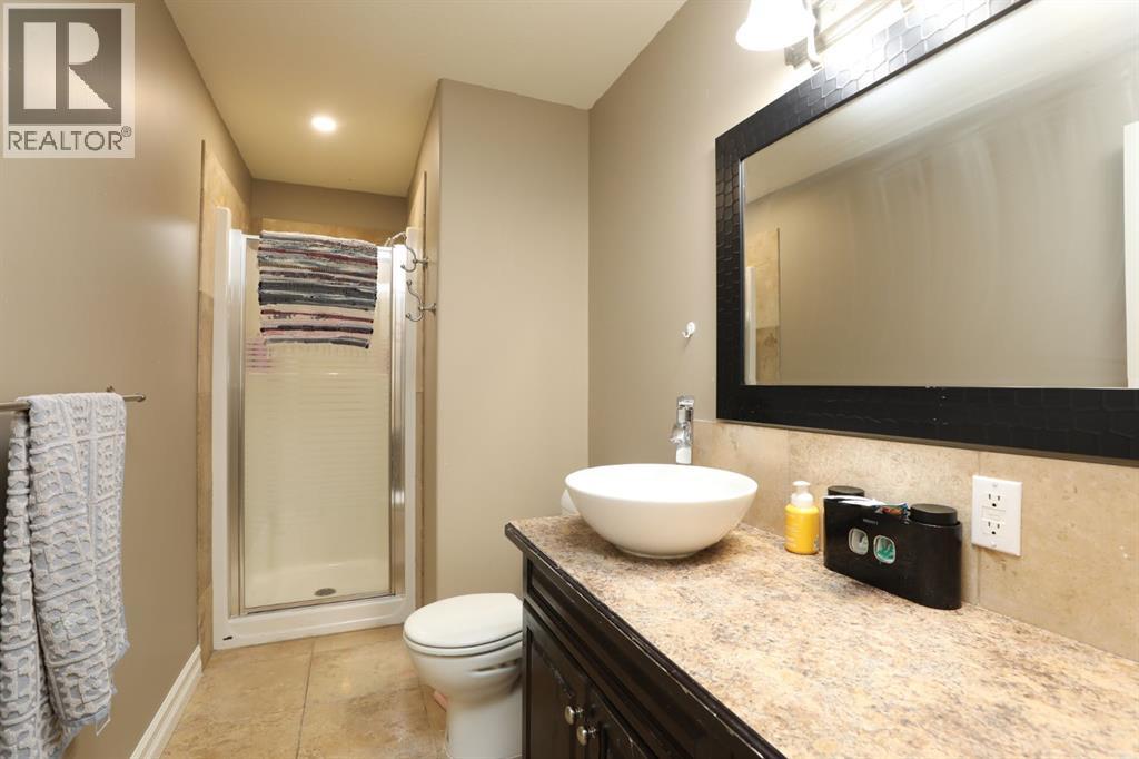 243 N 1a Street E, Magrath, Alberta  T0K 1J0 - Photo 33 - A2341178