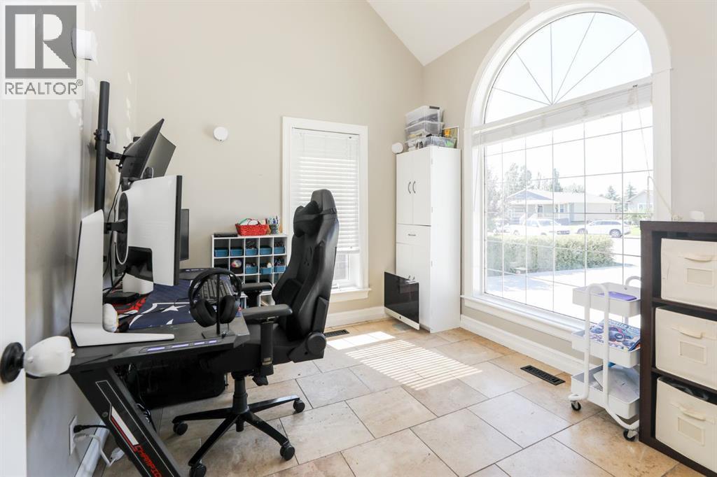 243 N 1a Street E, Magrath, Alberta  T0K 1J0 - Photo 5 - A2341178