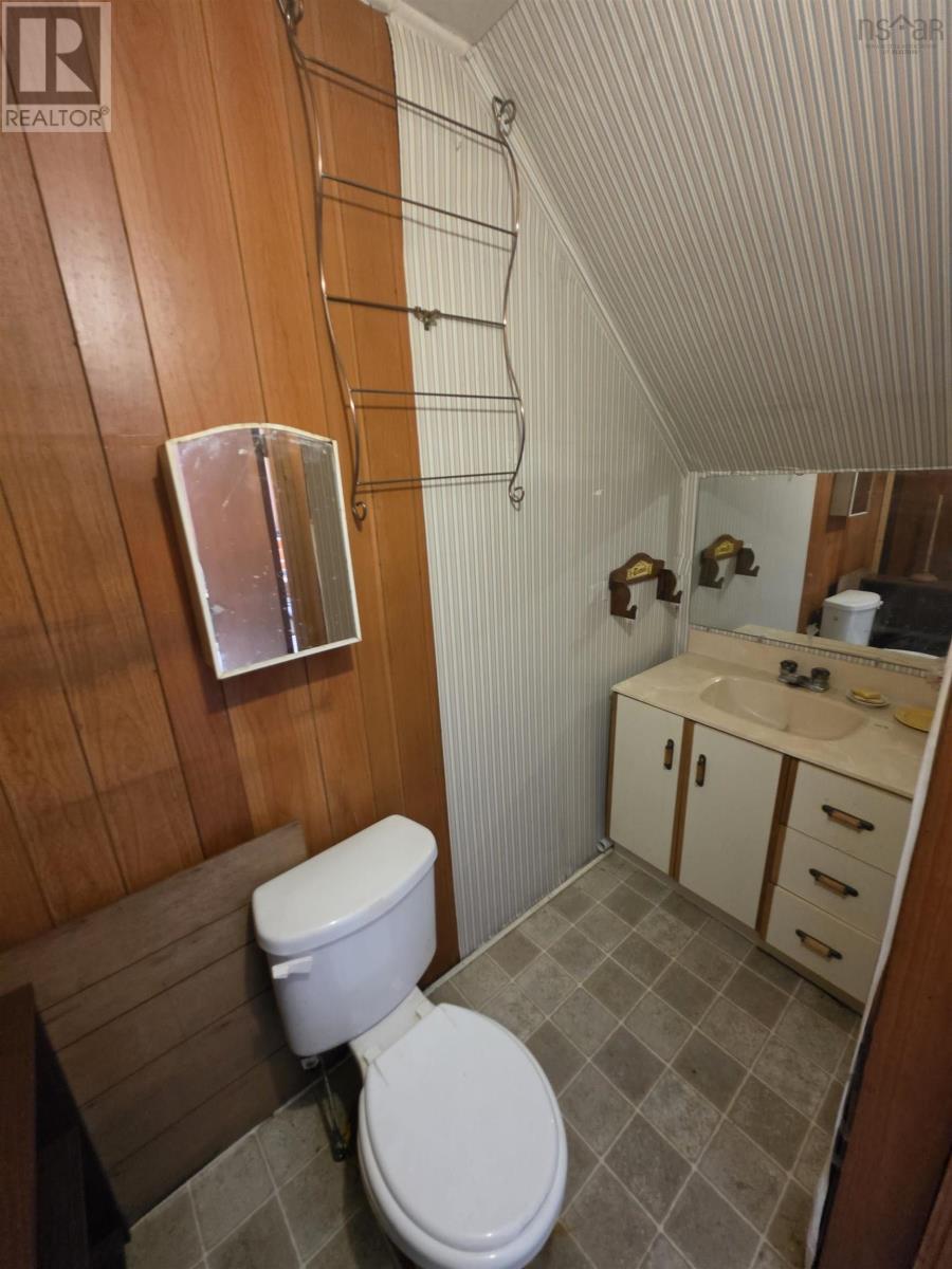 284 Foord Street, Stellarton, Nova Scotia  B0K 0A2 - Photo 9 - 202621913
