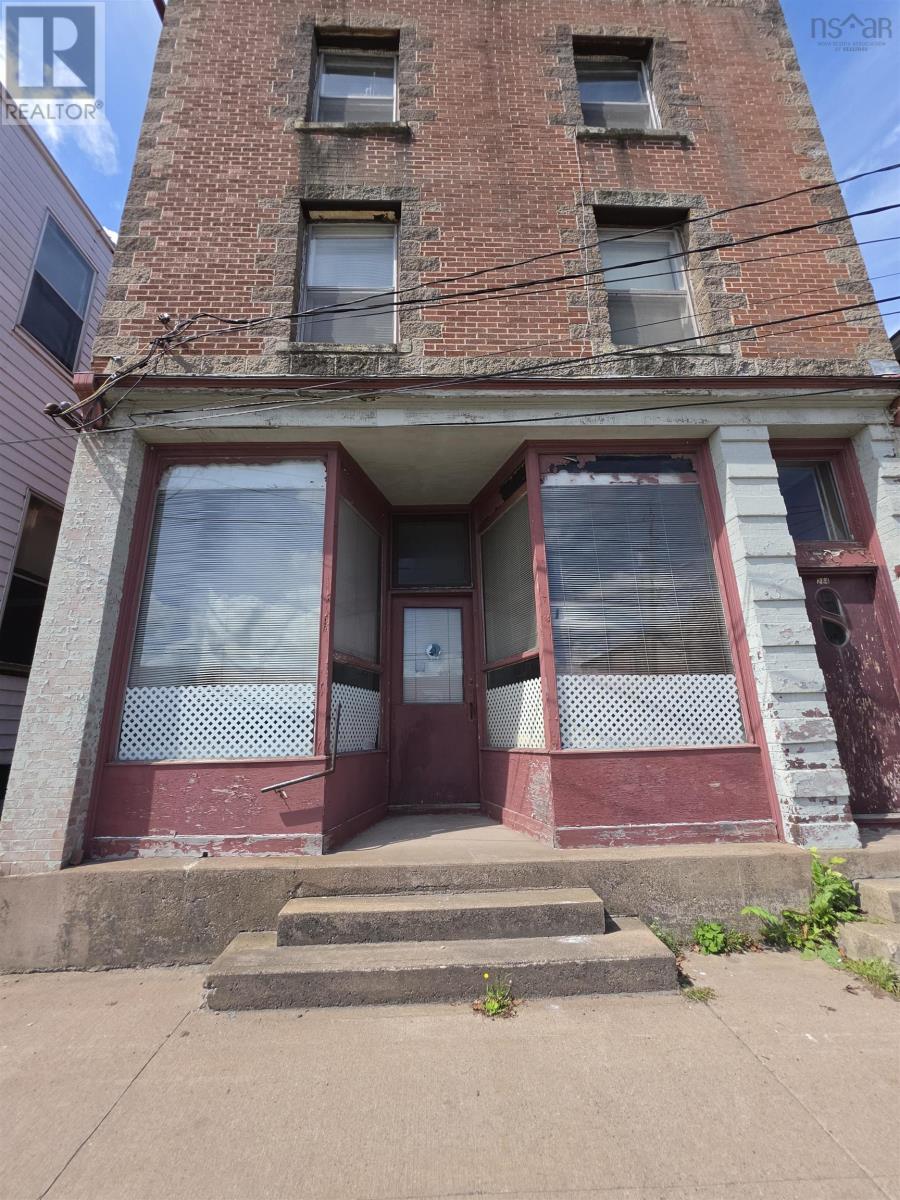 284 Foord Street, Stellarton, Nova Scotia  B0K 0A2 - Photo 3 - 202621913