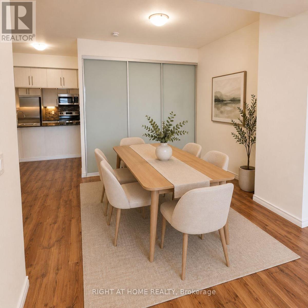 403 - 65 Oneida Crescent, Richmond Hill, Ontario L4B 0G9 - Photo 6 - N13726268