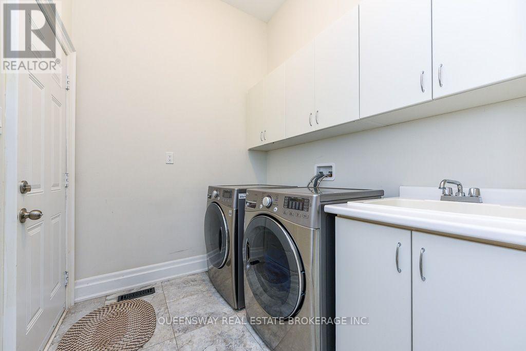 12 Love Court, Brampton, Ontario  L6P 4H6 - Photo 23 - W13726264