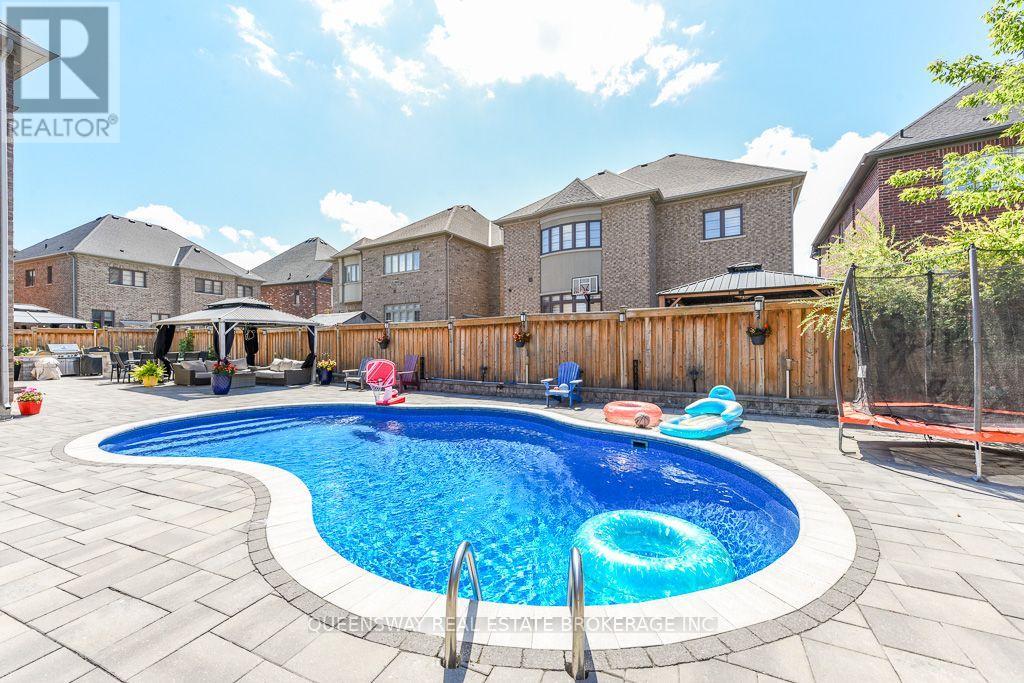 12 Love Court, Brampton, Ontario  L6P 4H6 - Photo 43 - W13726264