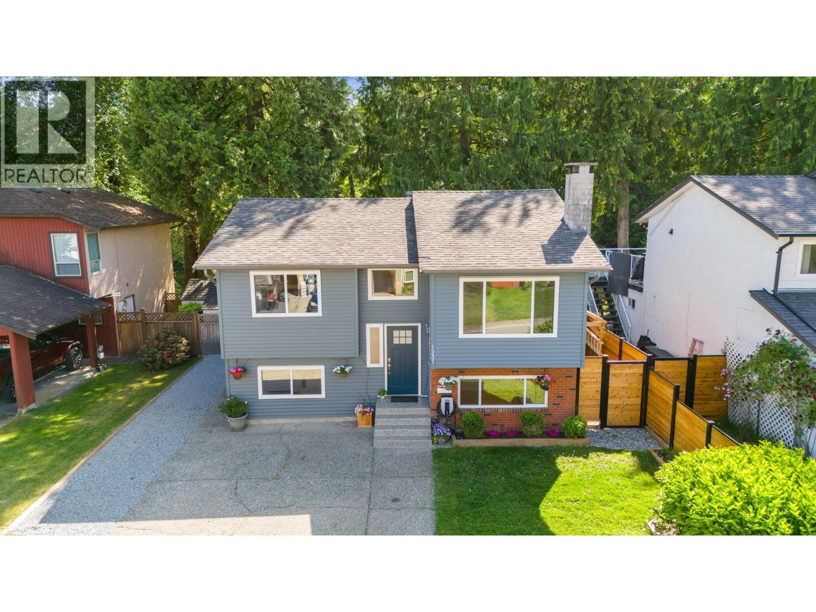 1231 River Drive, Coquitlam, British Columbia  V3E 1N7 - Photo 2 - R3158919