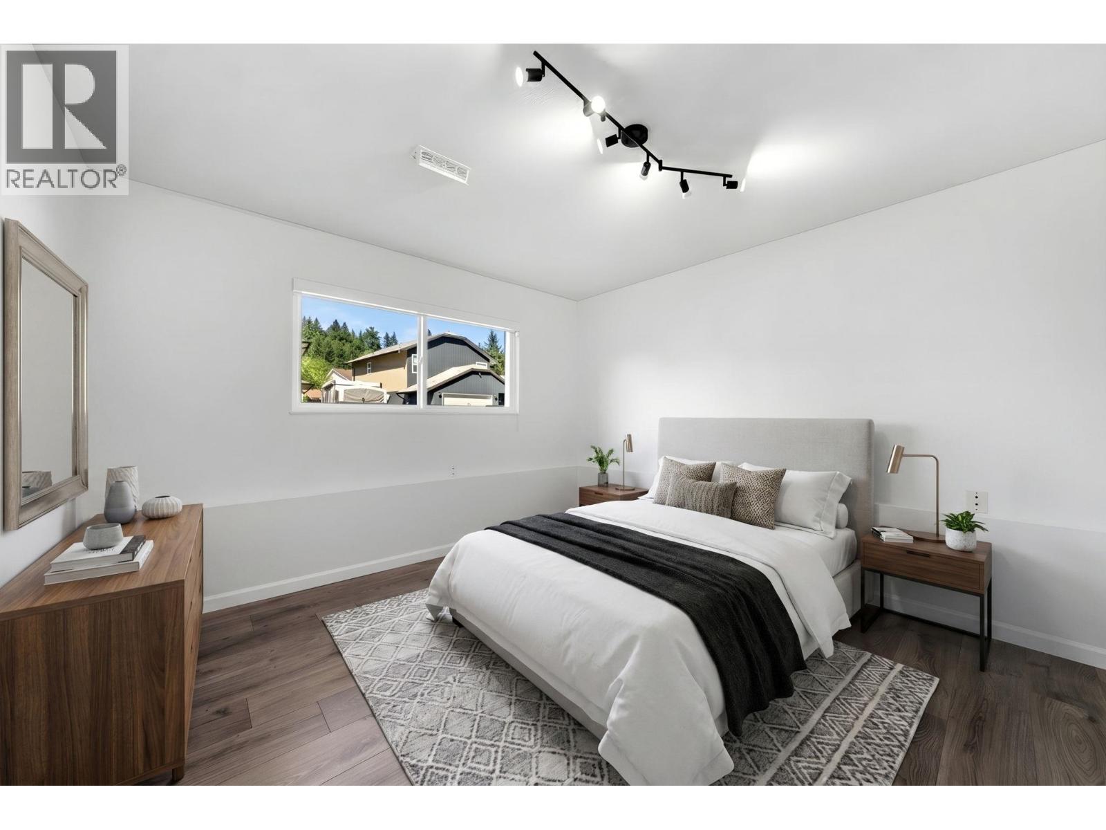 1231 River Drive, Coquitlam, British Columbia  V3E 1N7 - Photo 29 - R3158919