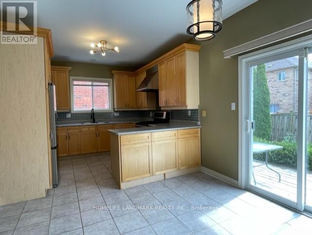 46 Stoneheath Crescent, Markham, Ontario L6C 2K9 - Photo 7 - N13726292