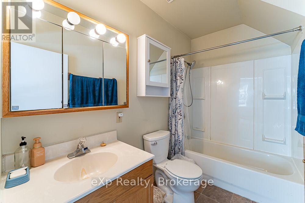 520 Huron Road, South Bruce Peninsula, Ontario  N0H 1X0 - Photo 17 - X13726278