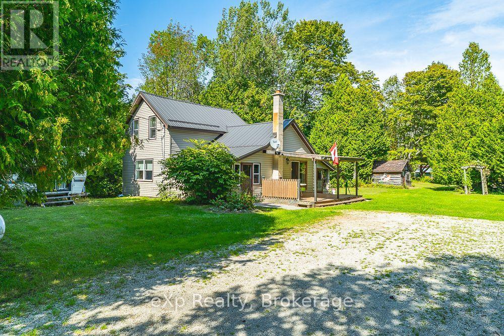 520 Huron Road, South Bruce Peninsula, Ontario  N0H 1X0 - Photo 2 - X13726278