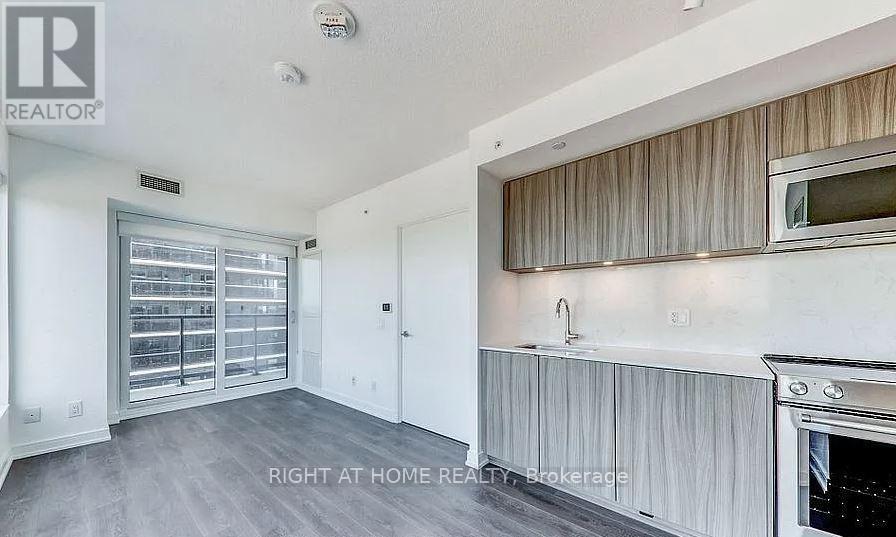 904 - 30 Samuel Wood Way, Toronto, Ontario M9B 0C9 - Photo 6 - W13726282