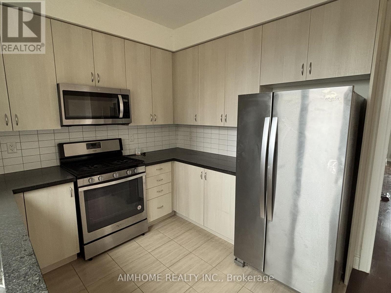 58 Pony Farm Drive, Toronto, Ontario  M9R 0B3 - Photo 9 - W13726296
