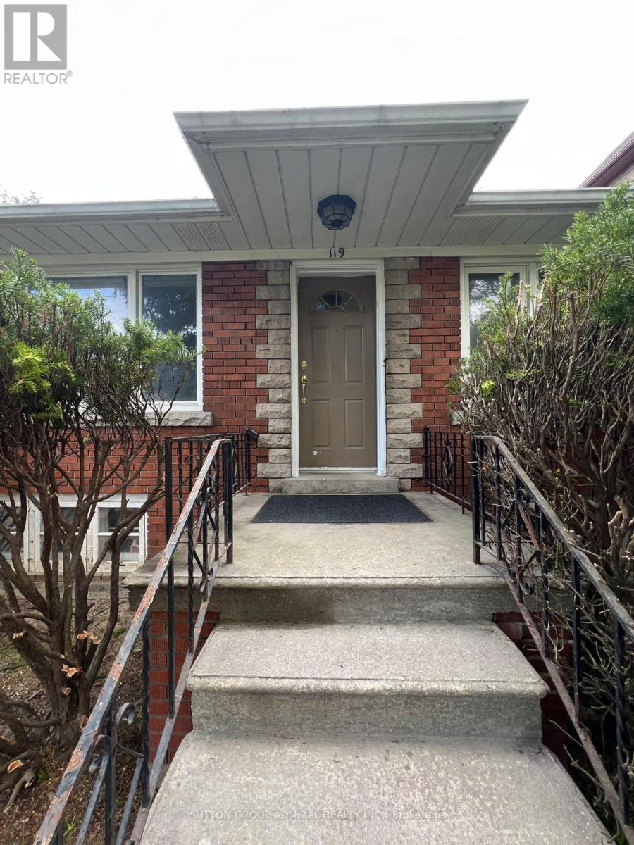 119 Caribou Road, Toronto, Ontario  M5N 2B1 - Photo 2 - C13443226