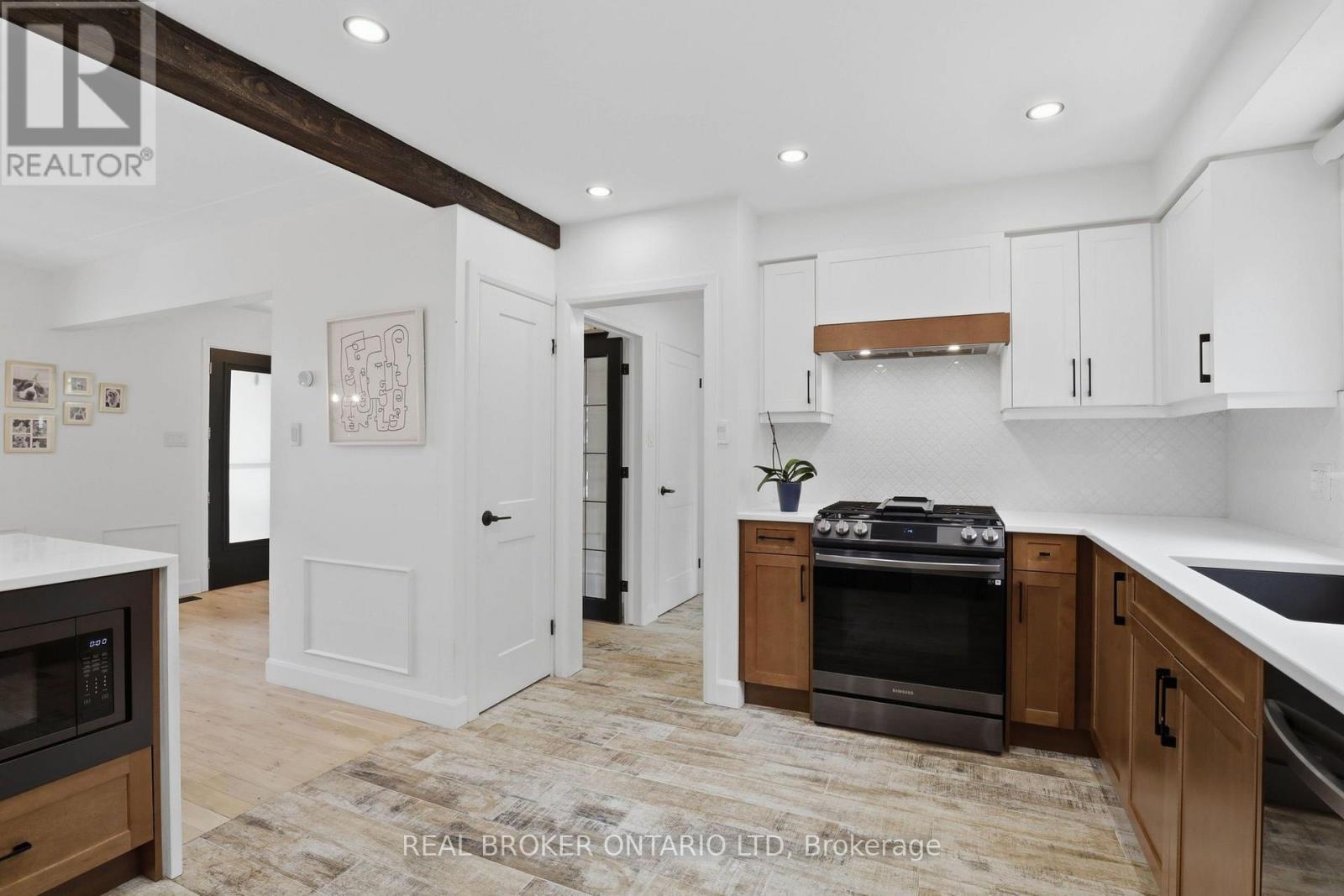 196 Wychwood Park, London North, Ontario  N6G 1R9 - Photo 8 - X13610932