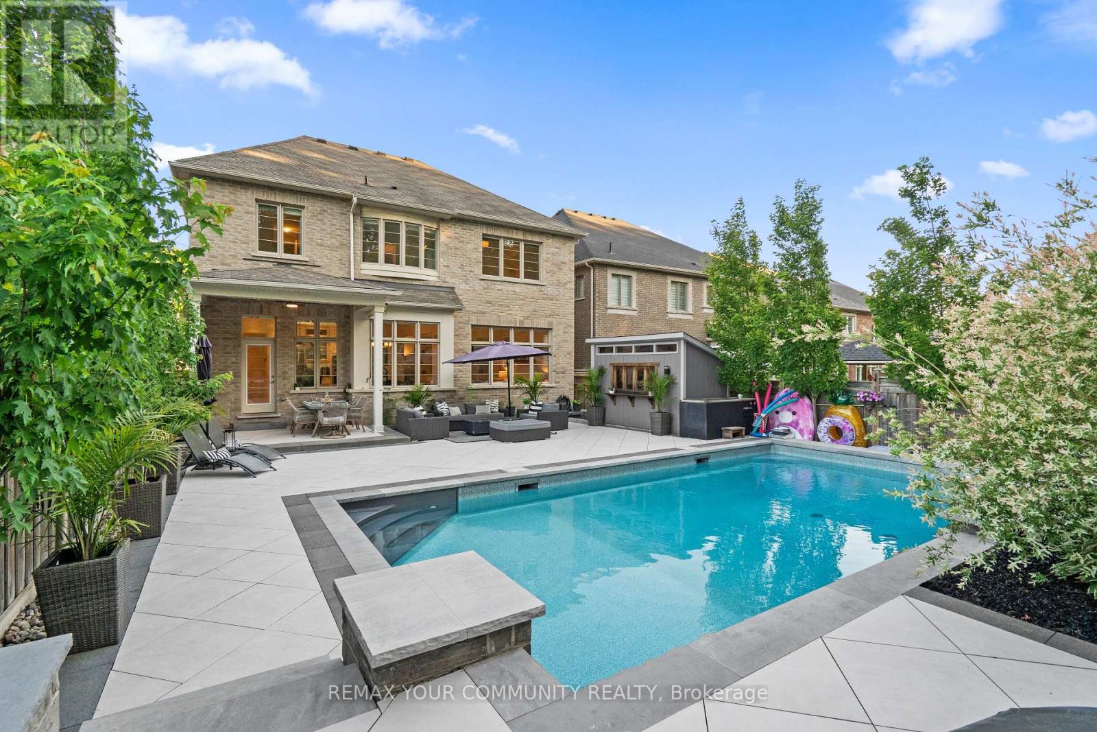 106 Forest Grove Court, Aurora, Ontario L4G 3G4 - Photo 2 - N13445856