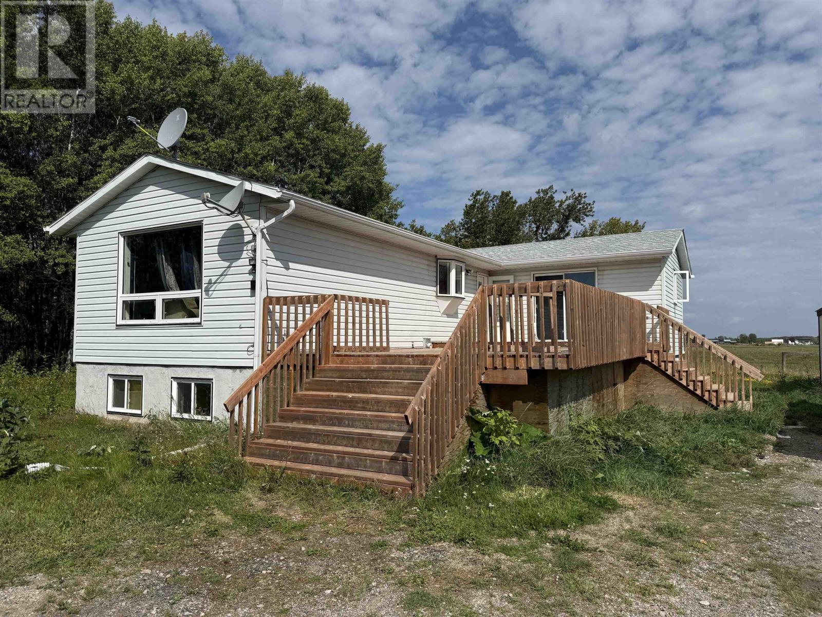 33 McDonald RD, Dryden, Ontario