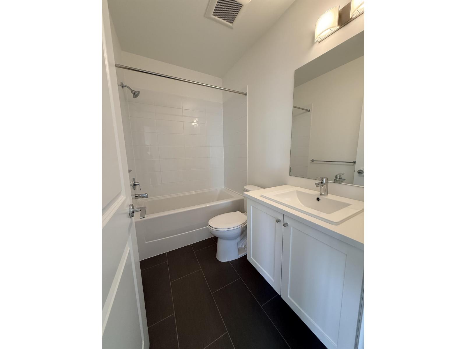 607 15733 85 Avenue, Surrey, British Columbia  V4Z 6N1 - Photo 7 - R3159860