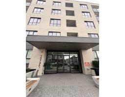 607 15733 85 AVENUE, Surrey, British Columbia