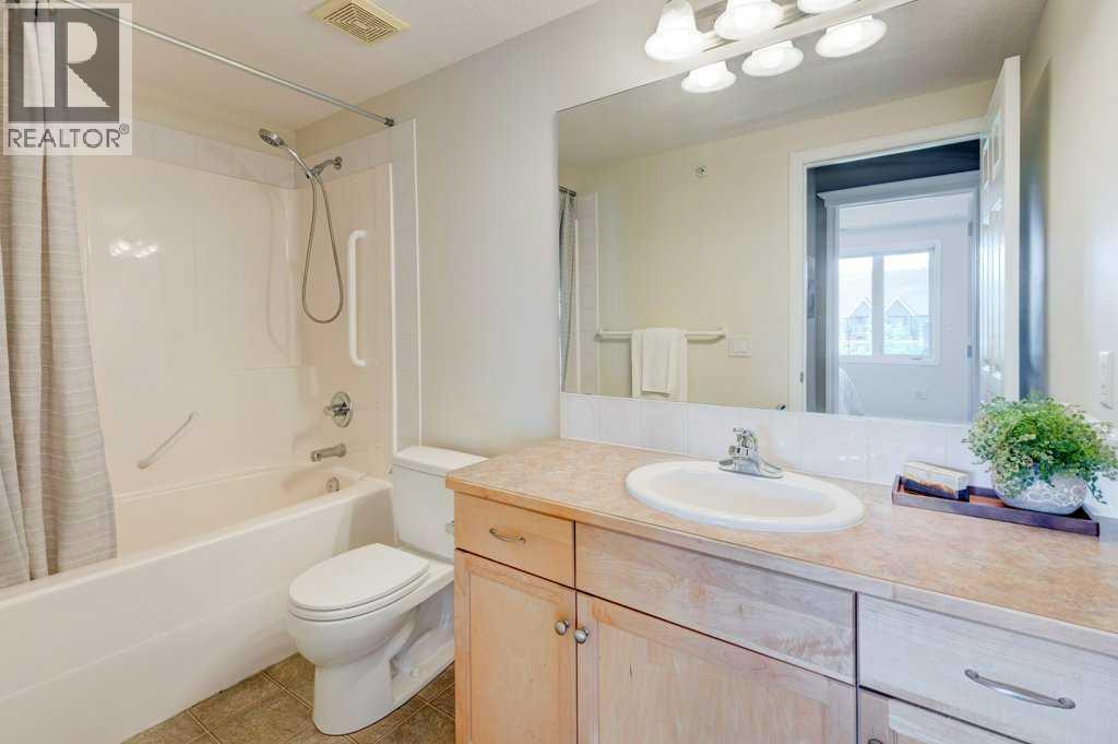 443, 15 Everstone Drive SW, Calgary, Alberta  T2Y 5B5 - Photo 15 - A2338105