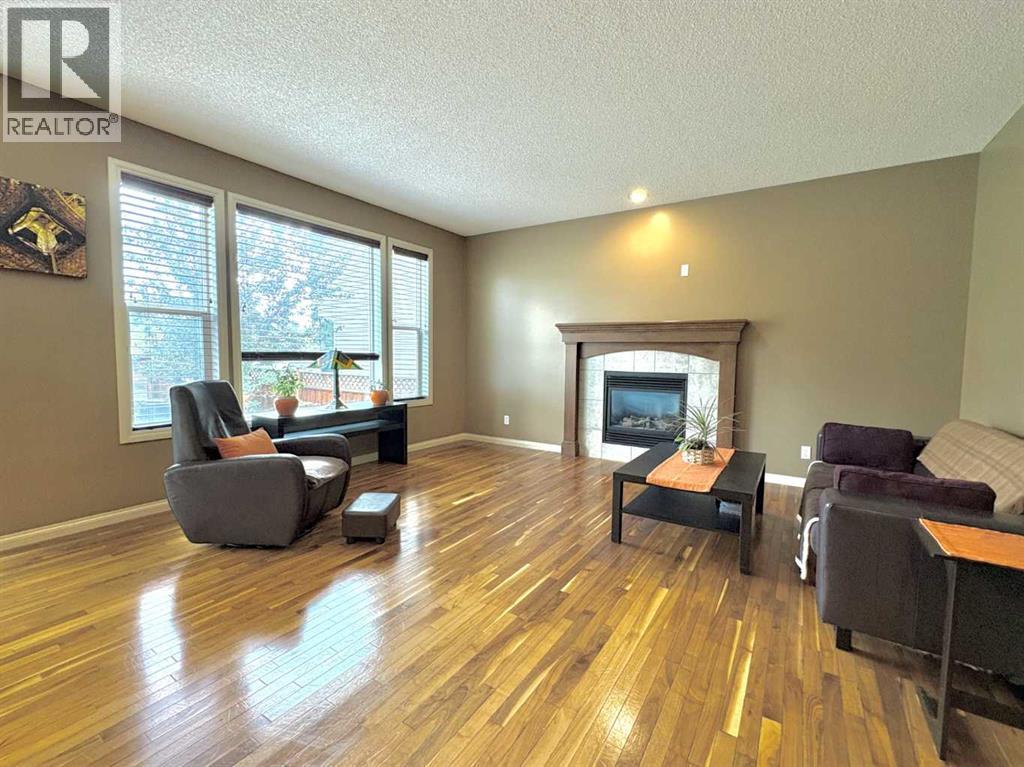 8 Sunset Square, Cochrane, Alberta  T4C 0H4 - Photo 13 - A2340525