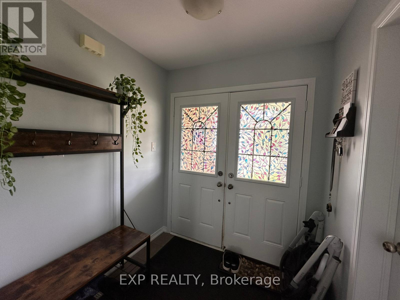 8660 Dogwood Crescent, Niagara Falls, Ontario  L2H 0K9 - Photo 3 - X13726318