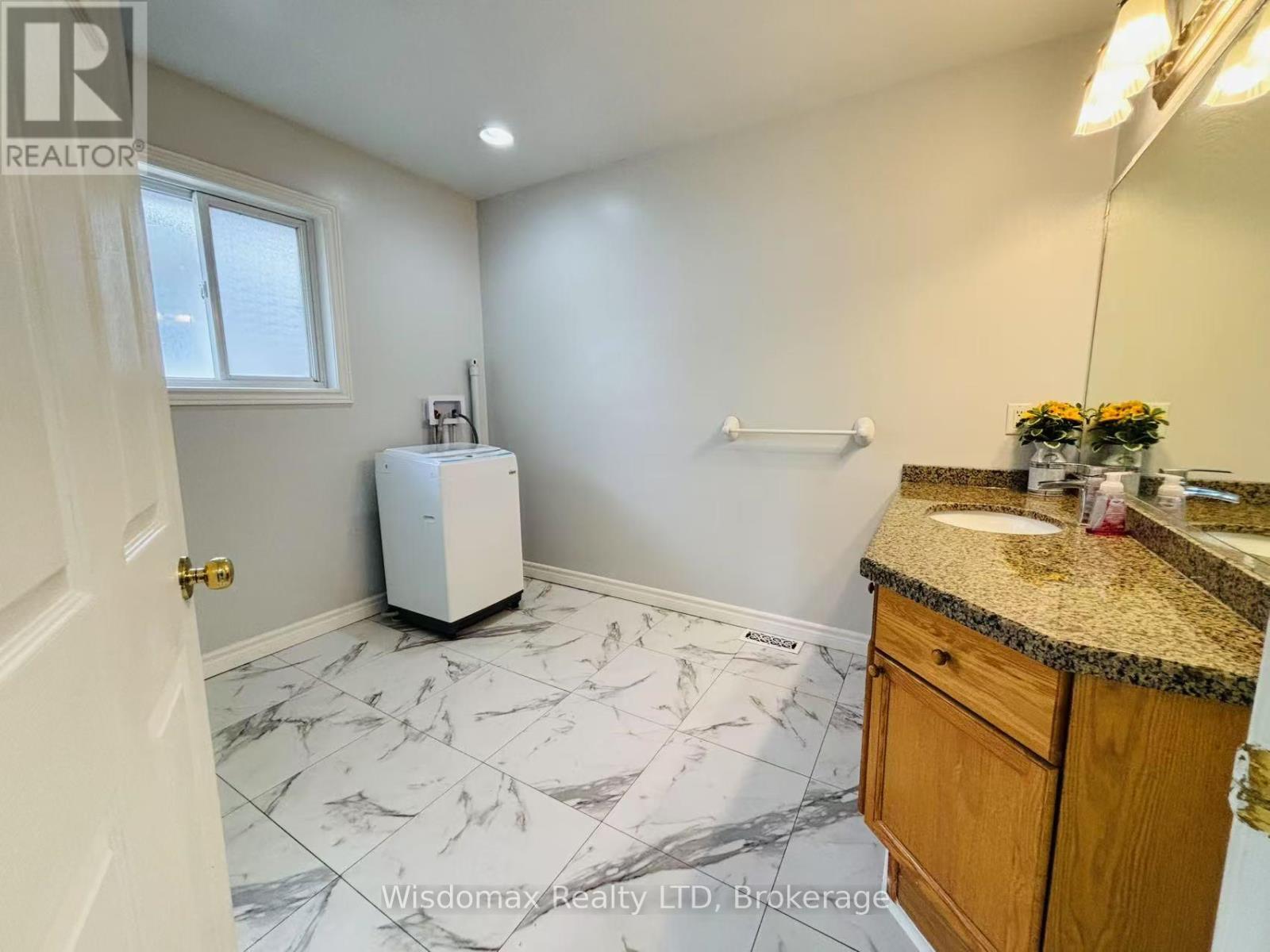 Main - 7153 Kelly Drive, Niagara Falls, Ontario  L2H 3K1 - Photo 5 - X13726330
