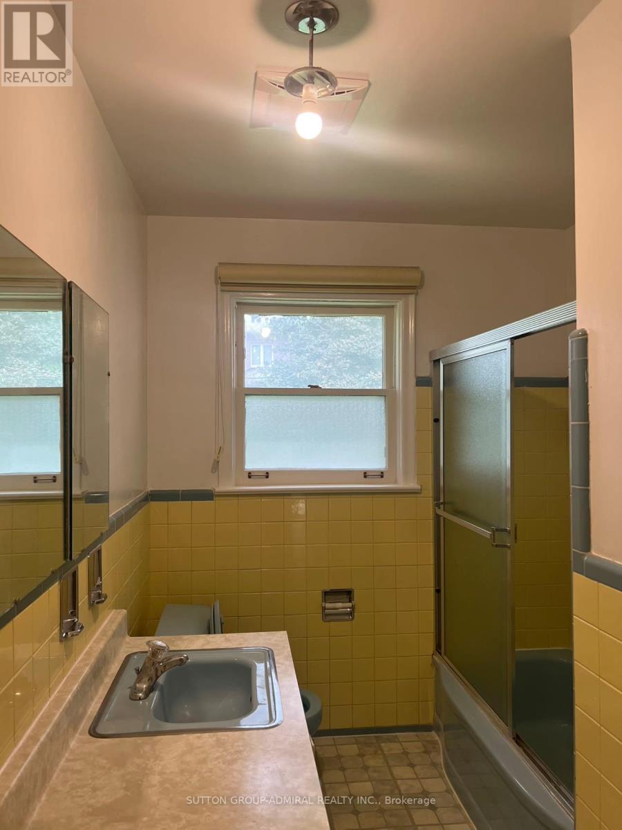 119 Caribou Road, Toronto, Ontario  M5N 2B1 - Photo 25 - C13443226