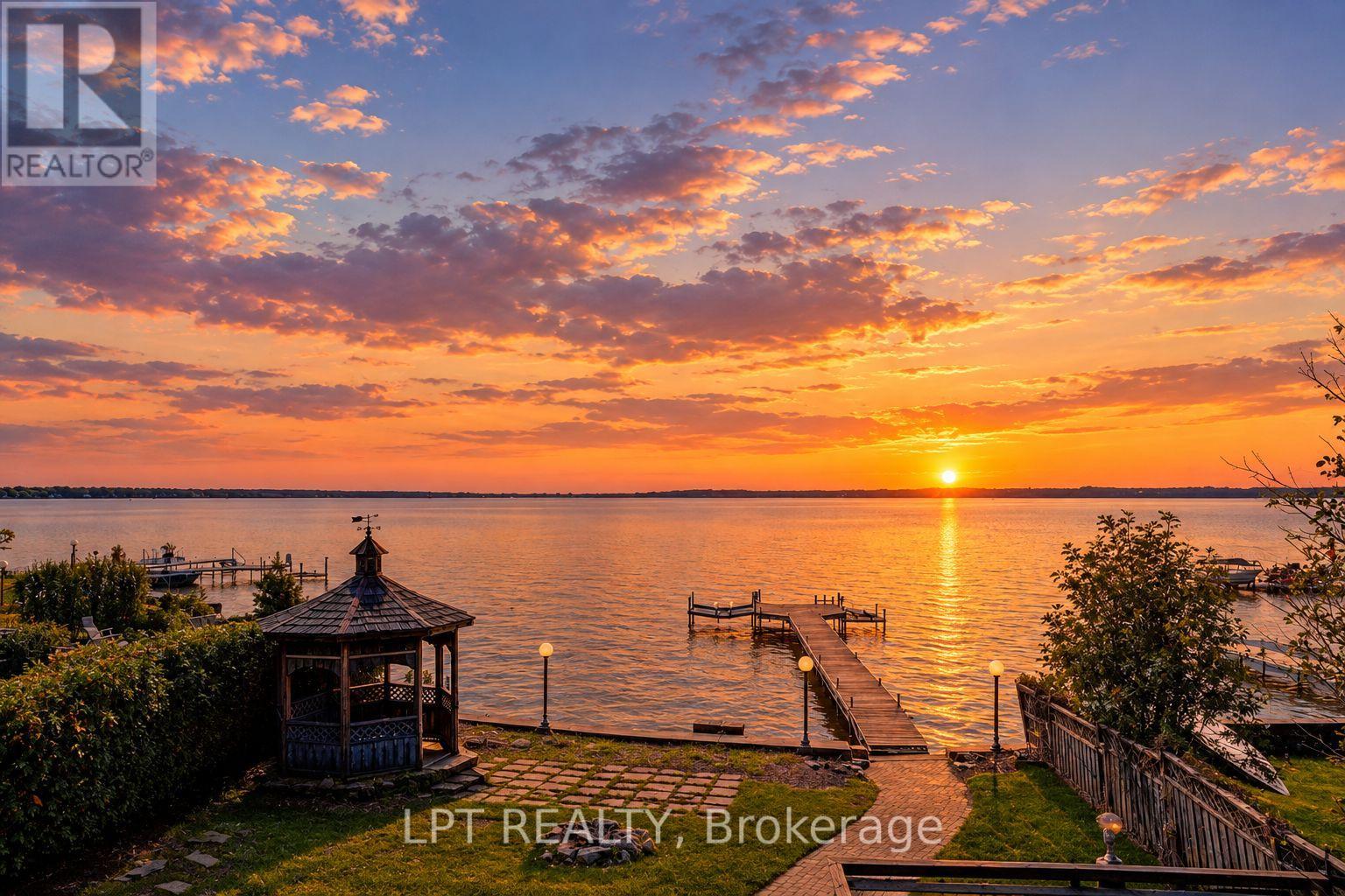38 METROPOLITAN CRESCENT, Georgina, Ontario