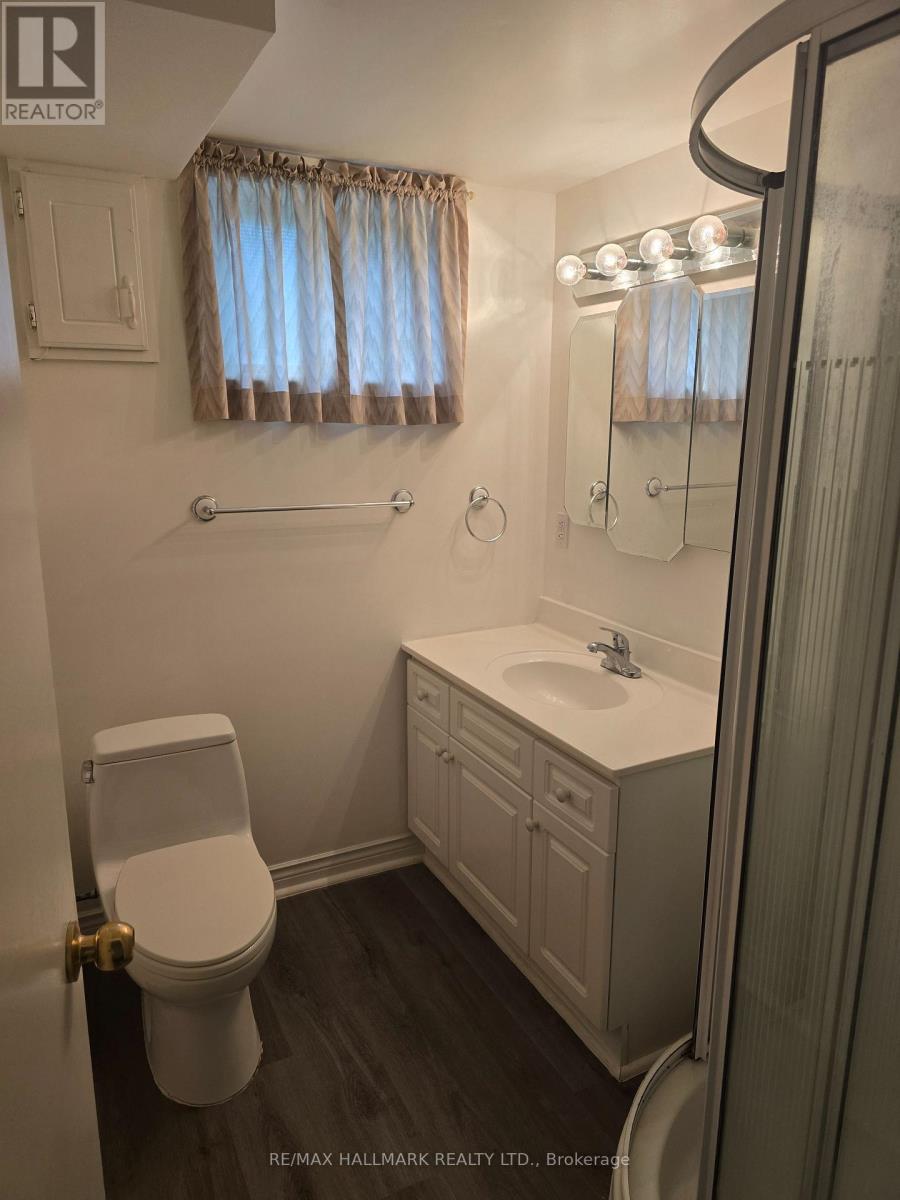 11 Bowerbank Drive, Toronto, Ontario  M2M 1Z9 - Photo 6 - C13669632