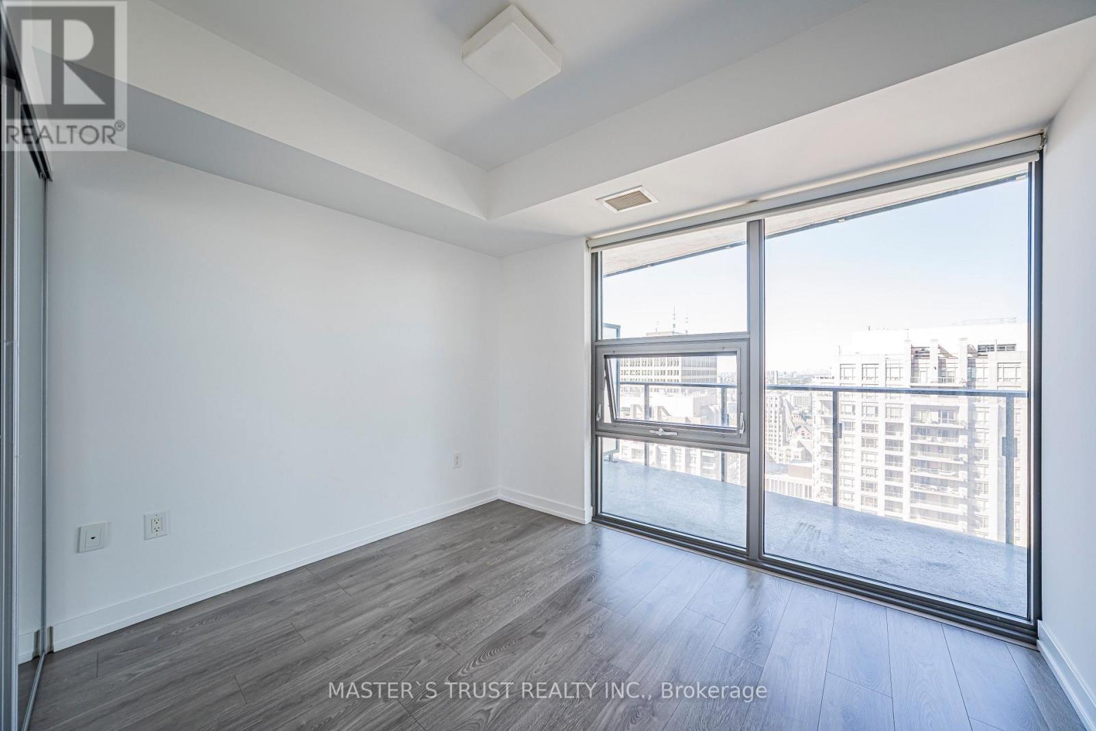 2806 - 11 Wellesley Street W, Toronto, Ontario  M4Y 1E8 - Photo 14 - C13726334