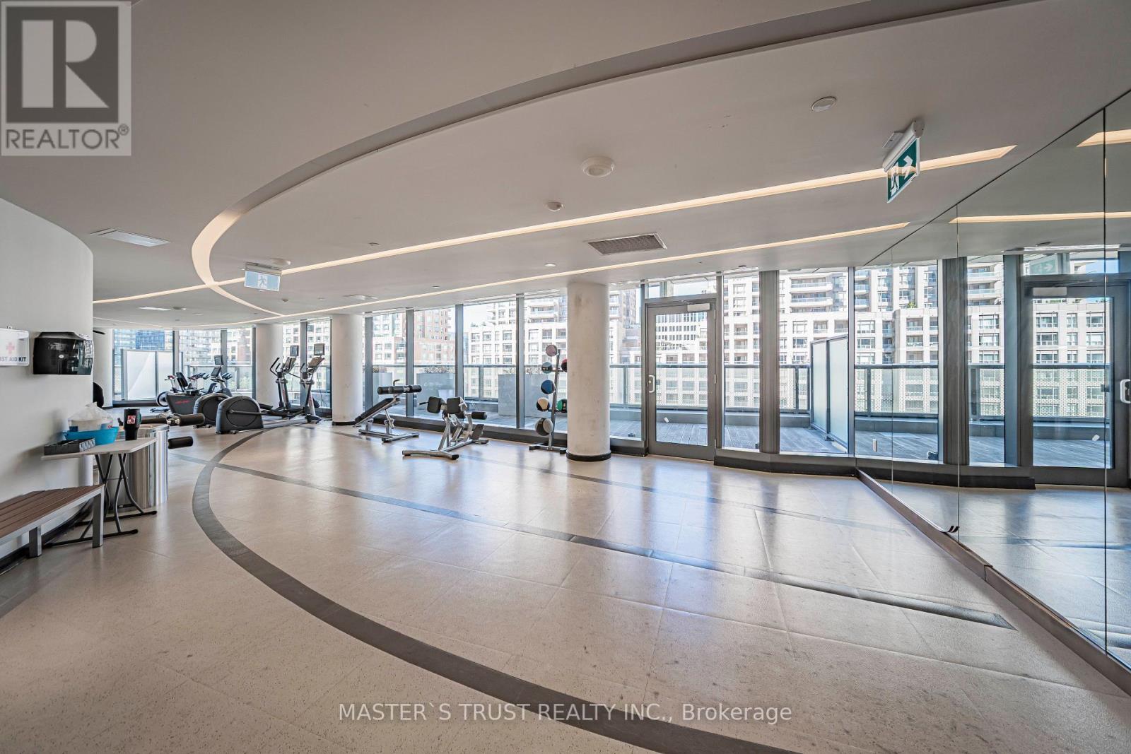 2806 - 11 Wellesley Street W, Toronto, Ontario  M4Y 1E8 - Photo 21 - C13726334