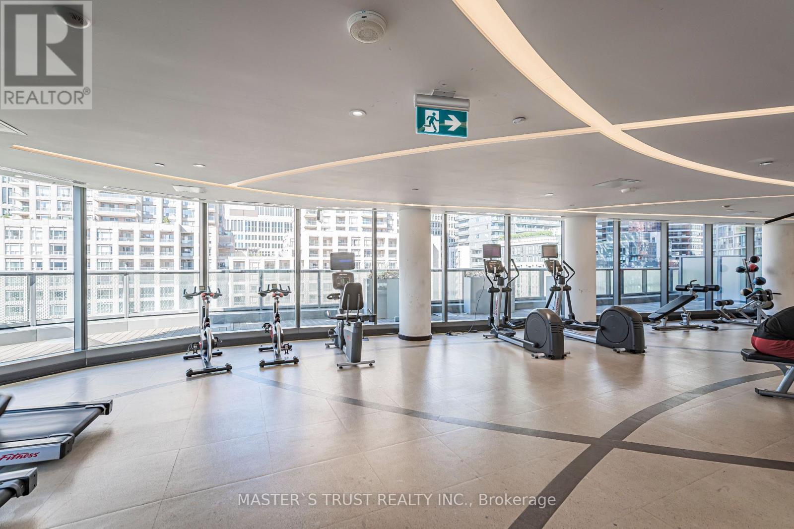 2806 - 11 Wellesley Street W, Toronto, Ontario  M4Y 1E8 - Photo 24 - C13726334