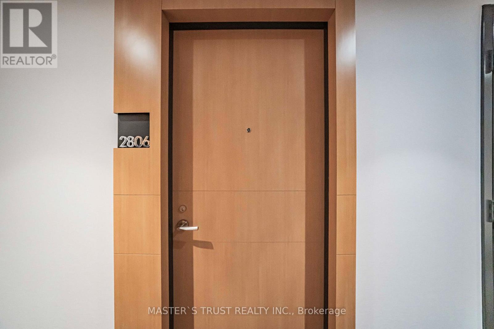 2806 - 11 Wellesley Street W, Toronto, Ontario  M4Y 1E8 - Photo 5 - C13726334
