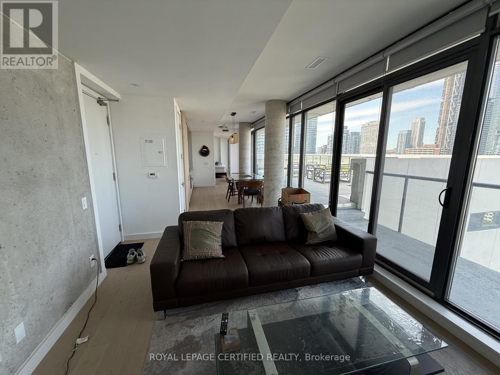 2305 - 81 Wellesley Street E, Toronto, Ontario  M4Y 0C5 - Photo 3 - C13726340