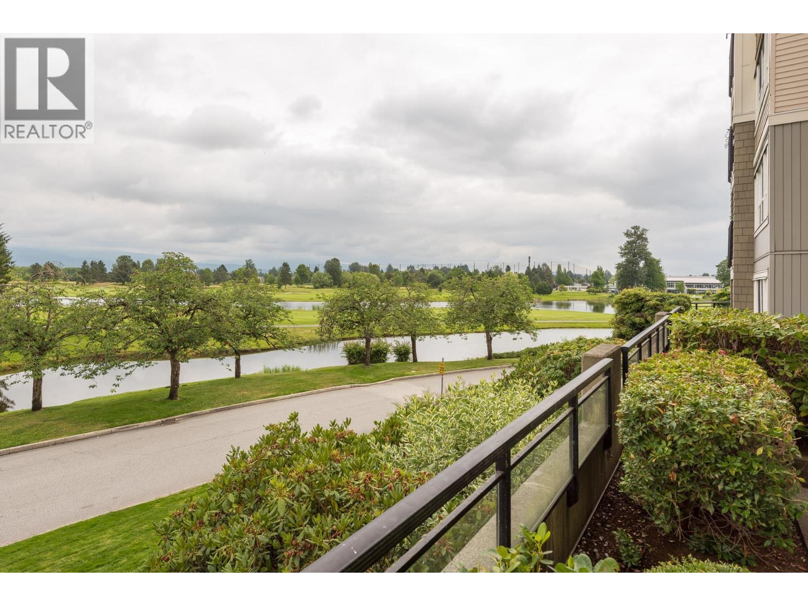 129 19673 Meadow Gardens Way, Pitt Meadows, British Columbia  V3Y 0A1 - Photo 2 - R3142089