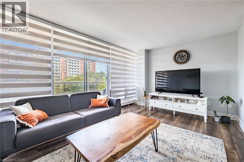 25 Four Winds Drive Unit# 405, Toronto, Ontario  M3J 1K8 - Photo 12 - 40850730