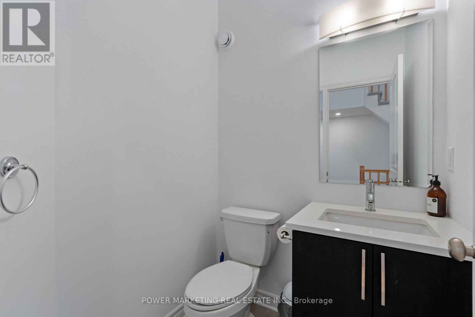 677 Cordelette Circle, Ottawa, Ontario  K1W 0P2 - Photo 2 - X13726366