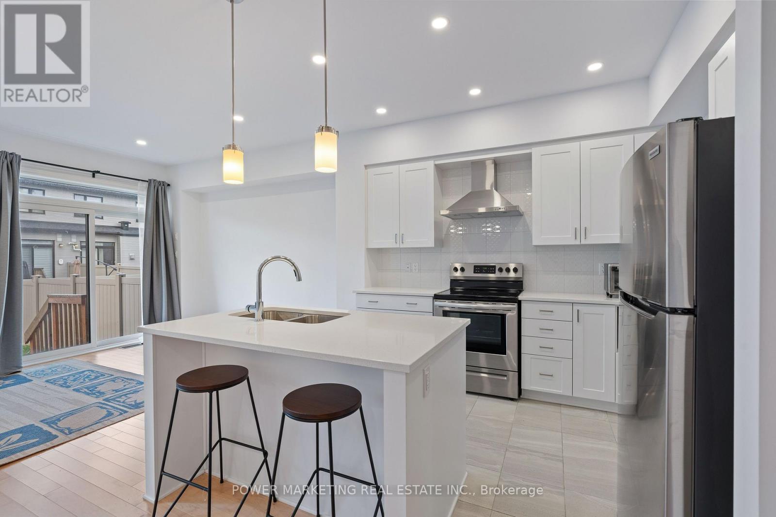 677 Cordelette Circle, Ottawa, Ontario  K1W 0P2 - Photo 8 - X13726366