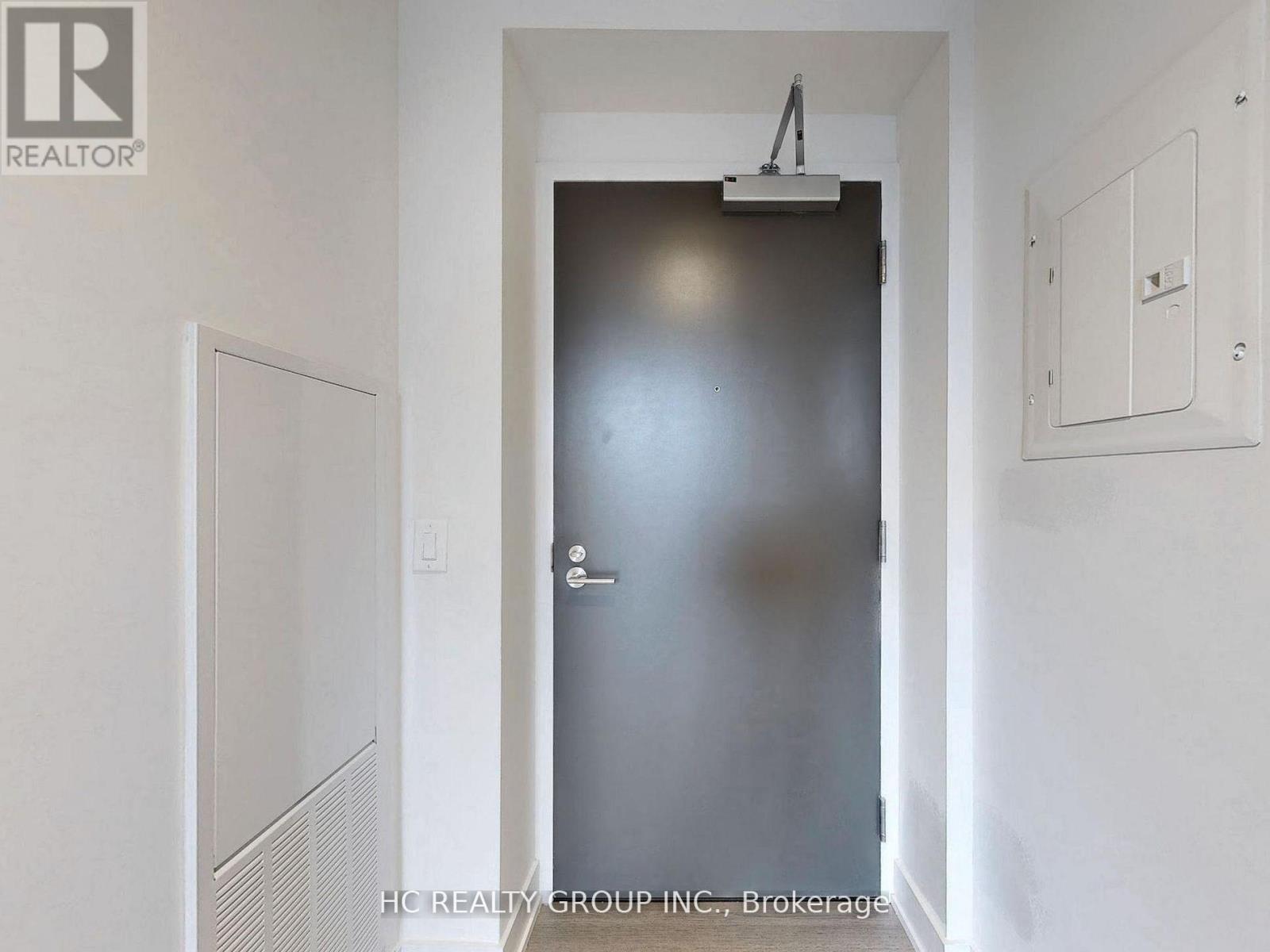 1302 - 8 Cumberland Street, Toronto, Ontario  M4W 0B6 - Photo 17 - C13726358