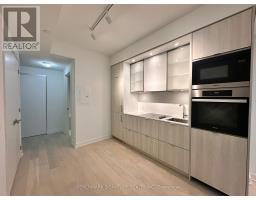 1208 - 11 YORKVILLE AVENUE, Toronto, Ontario