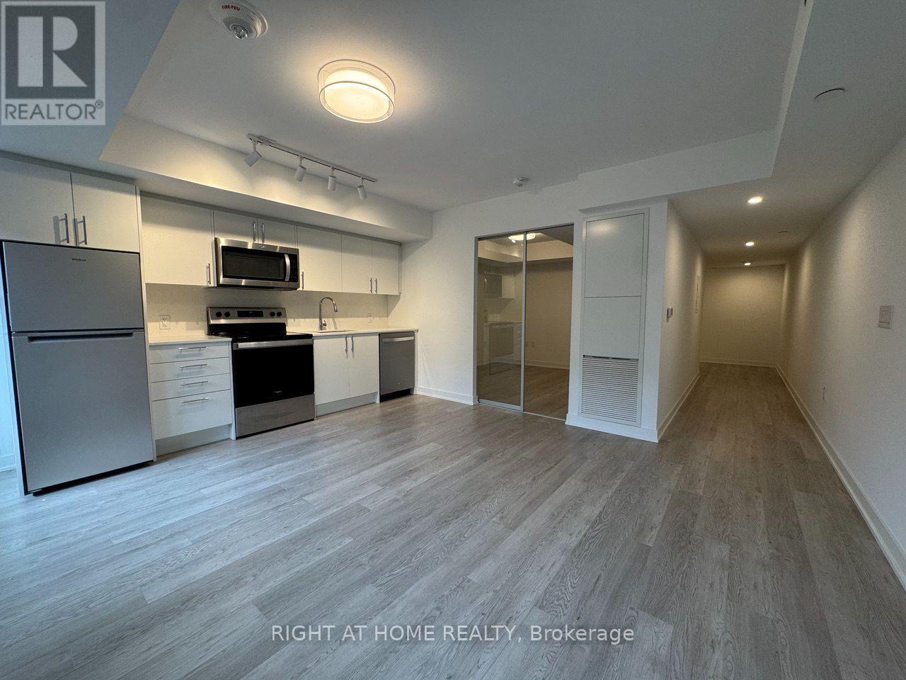 324 - 3 Strathgowan Avenue, Toronto, Ontario  M4N 1B8 - Photo 6 - C13726372
