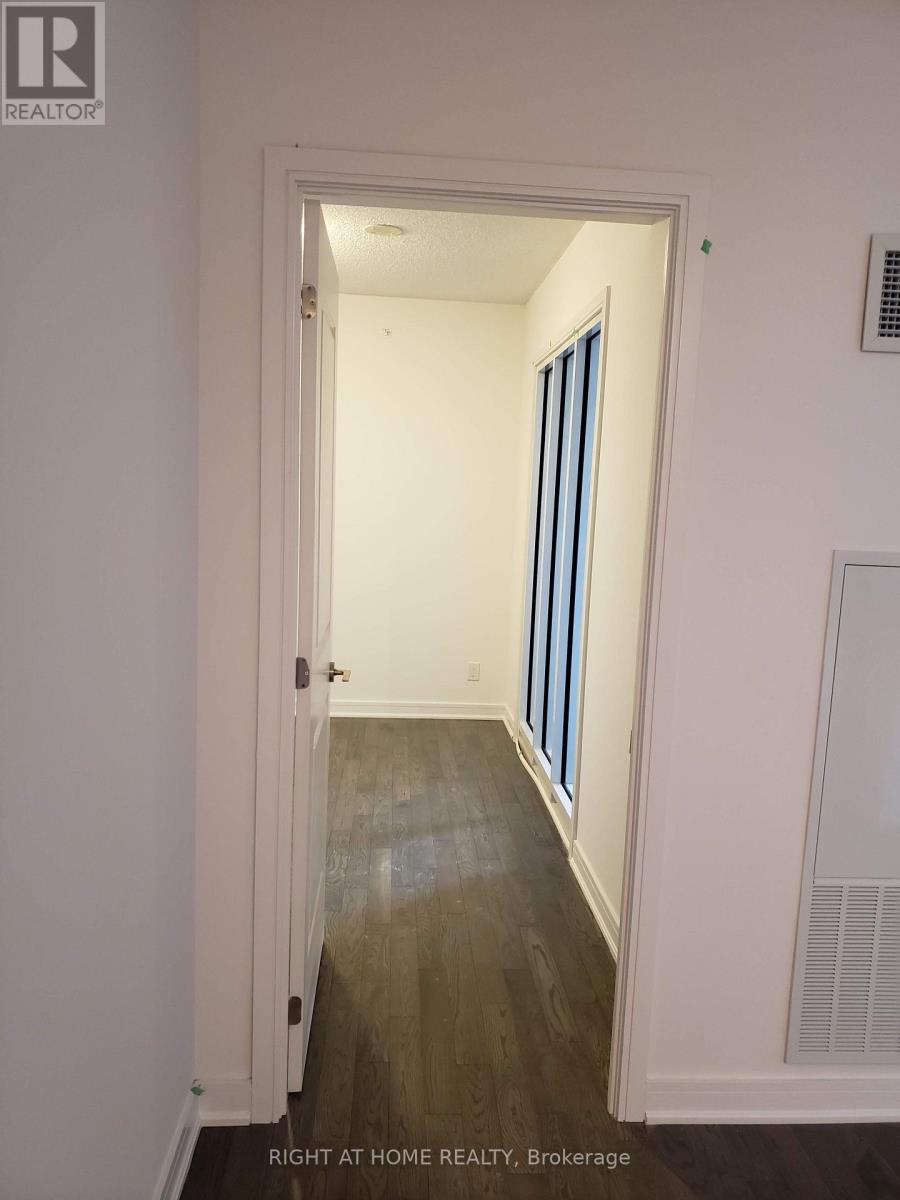 SW-501 - 9191 Yonge Street, Richmond Hill, Ontario  L4C 1E2 - Photo 13 - N13726352