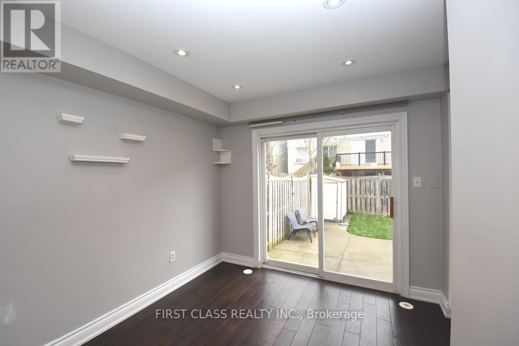 42 Village Vista Way, Vaughan, Ontario  L6A 3S4 - Photo 4 - N13726354