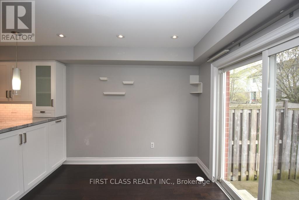 42 Village Vista Way, Vaughan, Ontario  L6A 3S4 - Photo 5 - N13726354