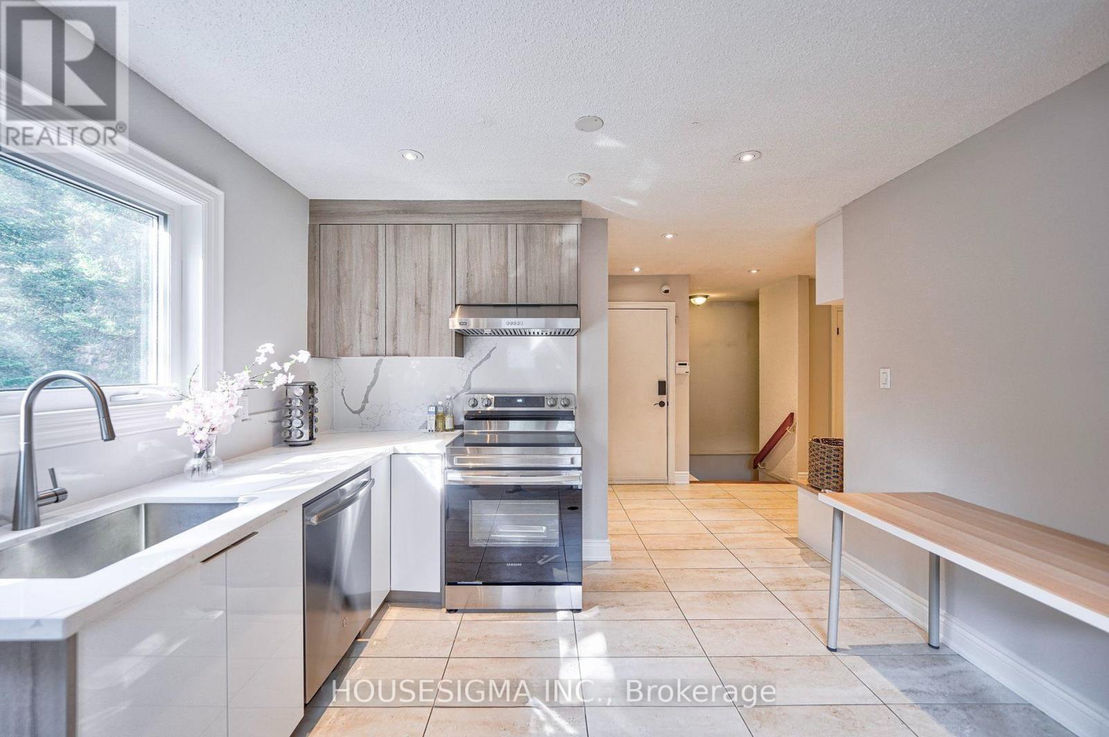 95 Cavell Avenue, King, Ontario  L7B 1A3 - Photo 15 - N13726356